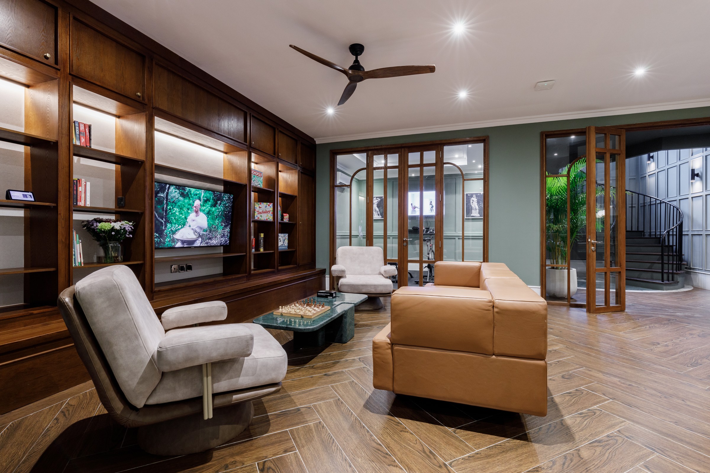 Basement lounge and entertainment at Mayfair Place