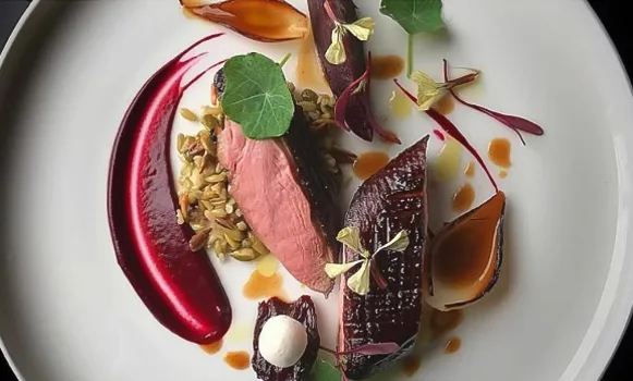 Amenities and Services - Gourmet food