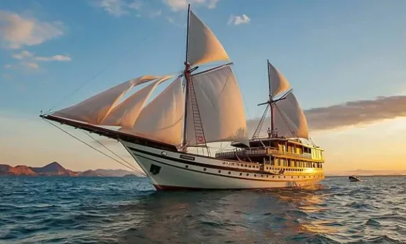 Amenities and Services - Liveaboard